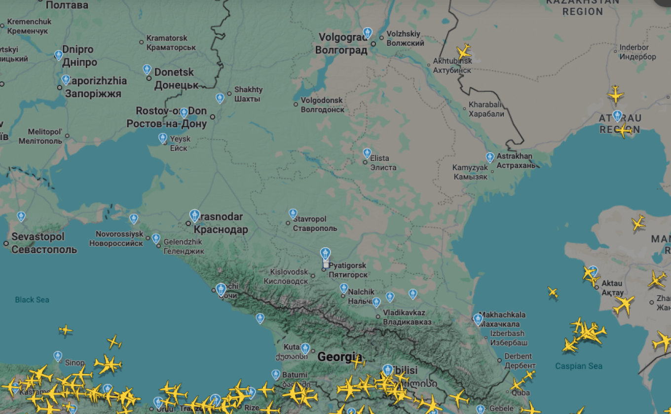 Plus d'une douzaine d'aéroports du sud de la Russie ont suspendu leurs activités vendredi matin.