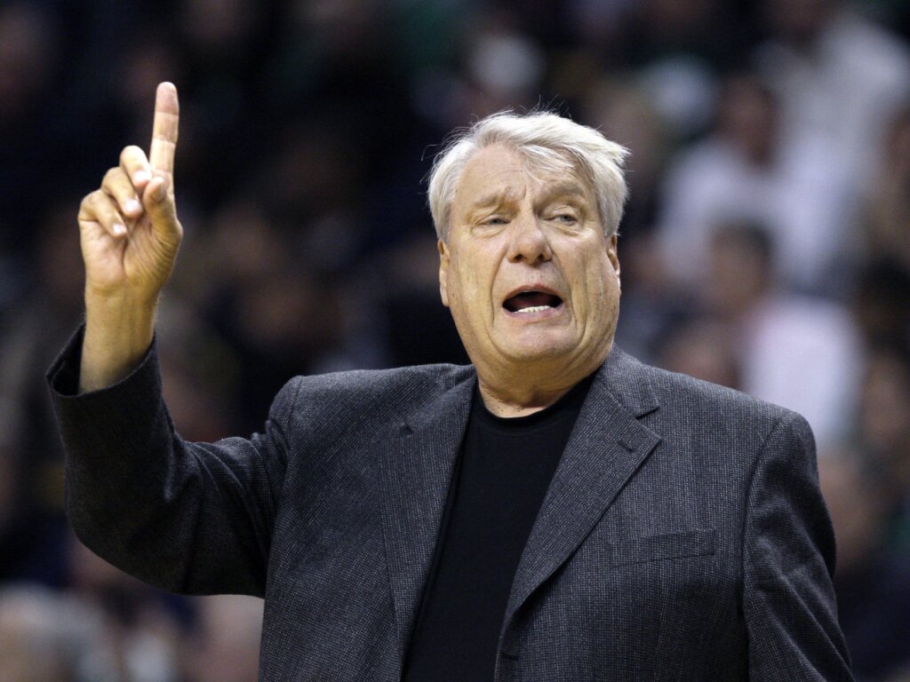 Don Nelson, légende du coaching en NBA, est décédé à l'âge de 86 ans.