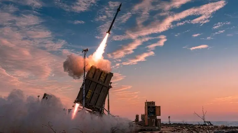 Pénurie de missiles Patriot : The Economist explique comment l'Ukraine peut résoudre le problème.