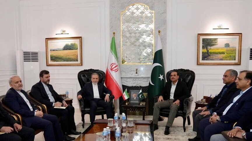 Le ministre pakistanais de l'Intérieur rencontre Massoud Pezhikian