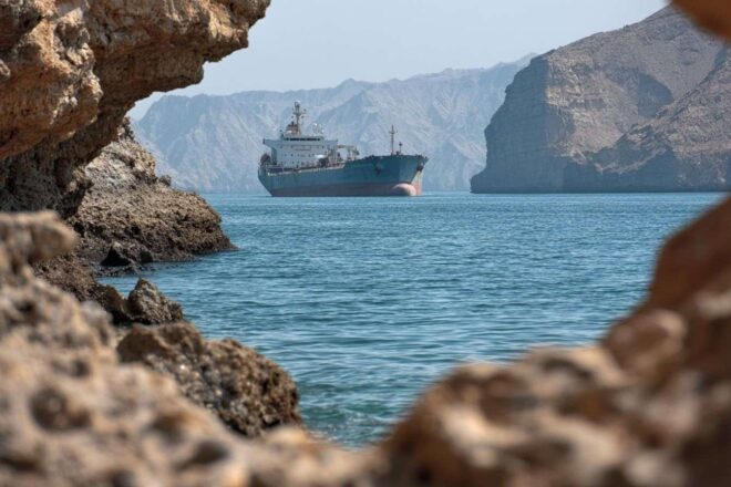 Reuters : Certains navires paient la République islamique pour un passage sûr dans le détroit d'Ormuz.