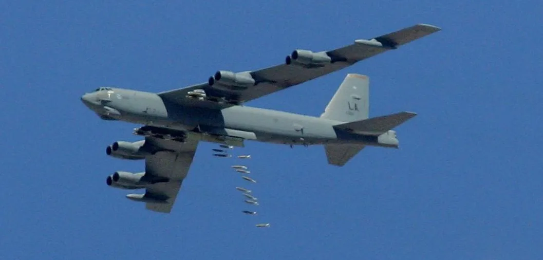 Associated Press : Trump a annulé à plusieurs reprises des attaques contre l’Iran, mais la guerre continue.