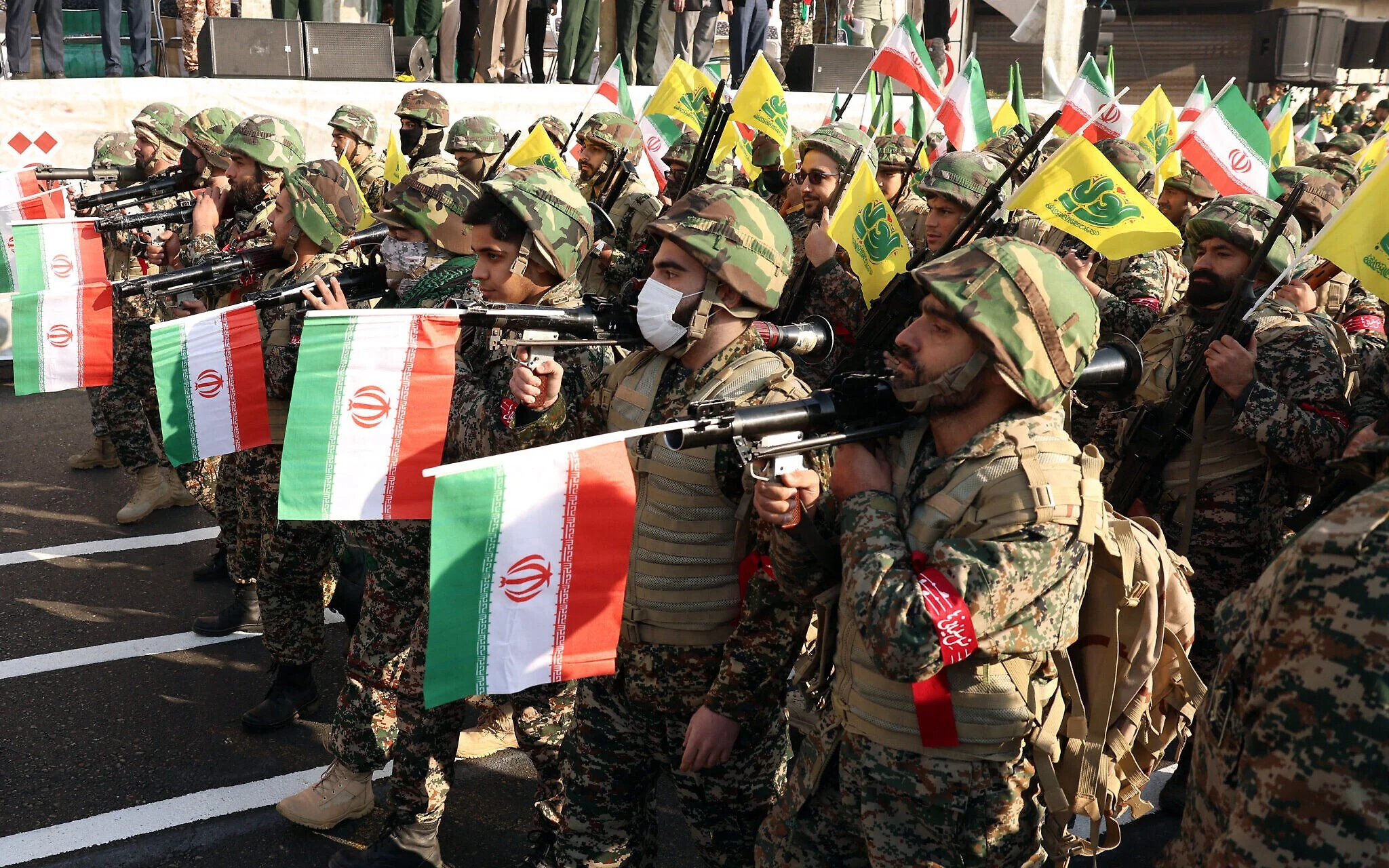 Les États-Unis sanctionnent 10 individus liés à la Force Qods des Gardiens de la révolution et au Hezbollah.