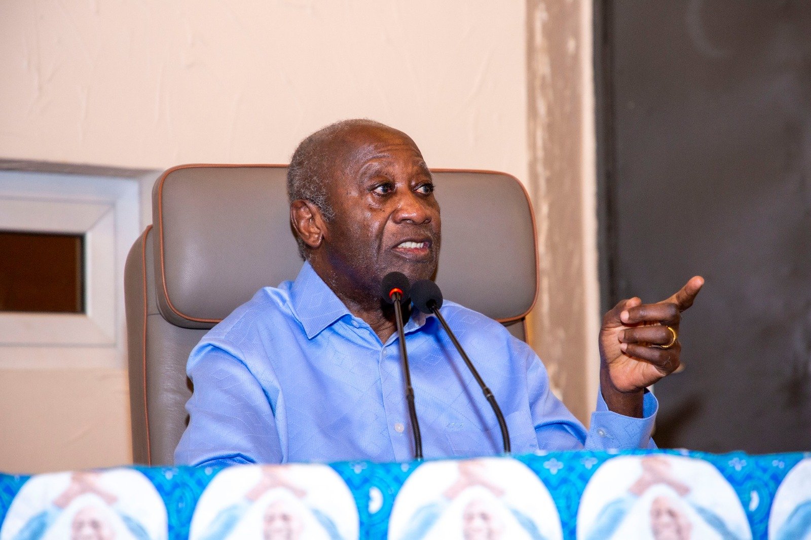 Laurent Gbagbo : "La Côte d’Ivoire vaut mieux que des familles abandonnées sous la pluie."