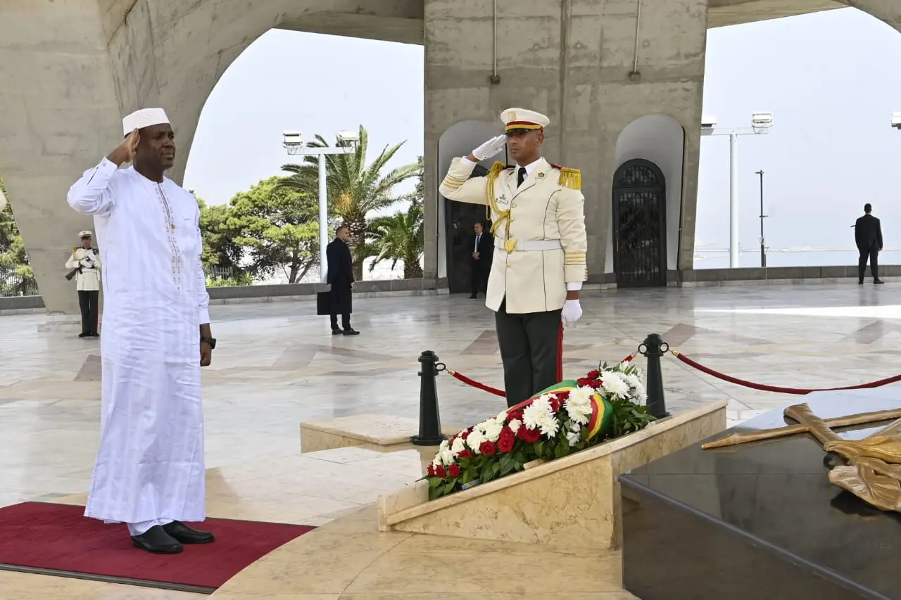 Le Premier ministre, chef du Gouvernement malien se recueille à la mémoire des martyrs de la glorieuse Guerre de libération nationale