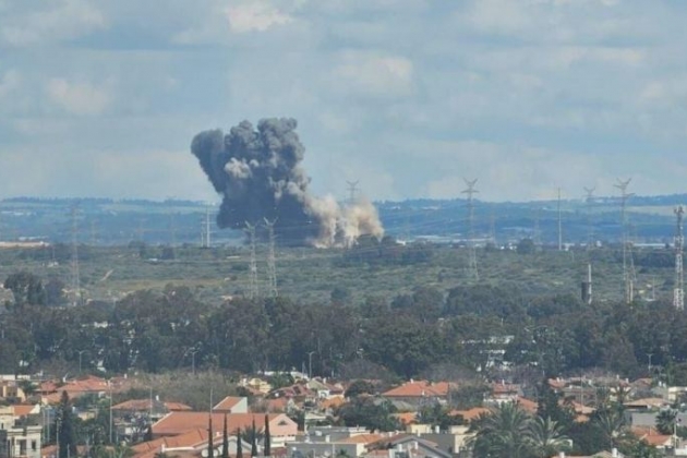 L'Iran lance une frappe de missiles près de la plus grande centrale électrique d'Israël.