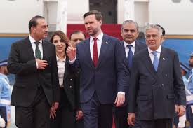 Vance atterrit au Pakistan pour marteler une affaire difficile avec l'Iran.