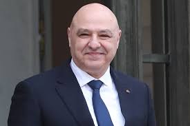 Réponse d'Aoun aux critiques du Hezbollah : Négocier n'est pas de la trahison, entraîner le pays dans la guerre est de la trahison.