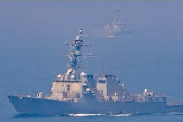 CENTCOM : Les États-Unis frappent des installations militaires iraniennes en réponse à une attaque de leurs destroyers.
