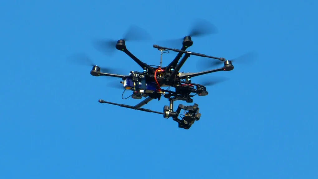 L'Ukraine lance des dizaines de drones contre des régions russes.