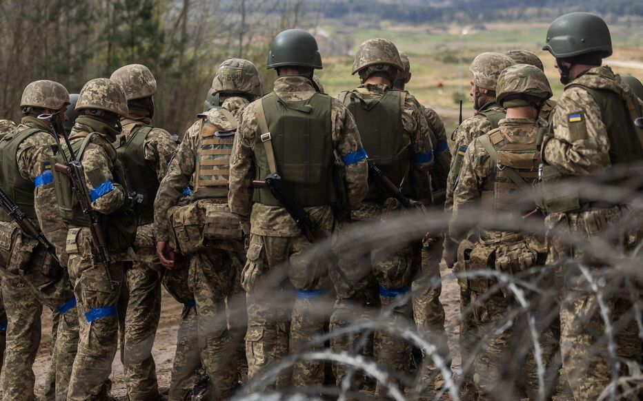 L'Ukraine retire à huit unités militaires le droit de dispenser des entraînements de base après des inspections, a déclaré Syrskyi.