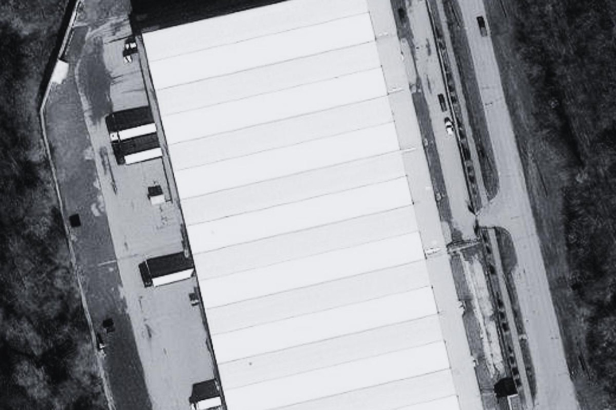 Des drones détruisent un terminal de fret d'un géant russe de la logistique dans la région de Belgorod.