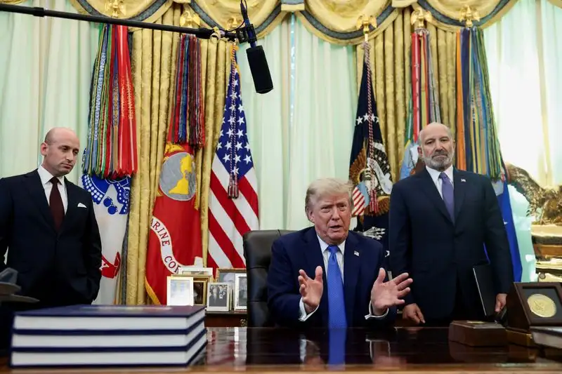Trump : L'Amérique possède d'énormes stocks de munitions et augmente sa production d'armes.
