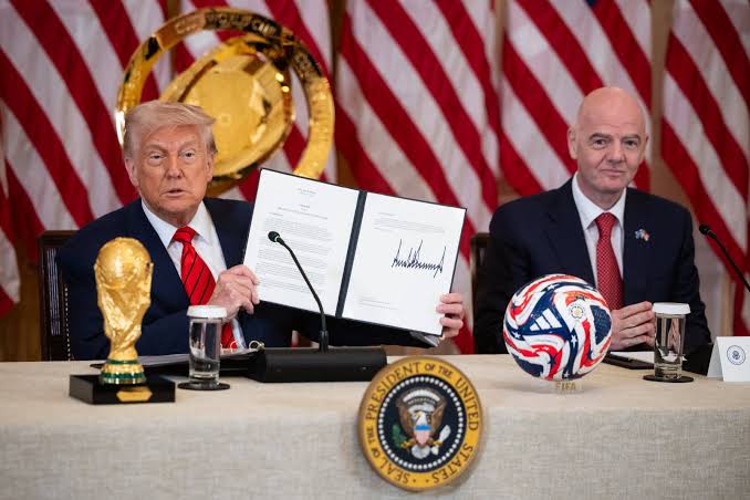 Trump souhaite que les États-Unis accueillent à nouveau la Coupe du monde, cette fois sans le Canada et le Mexique.