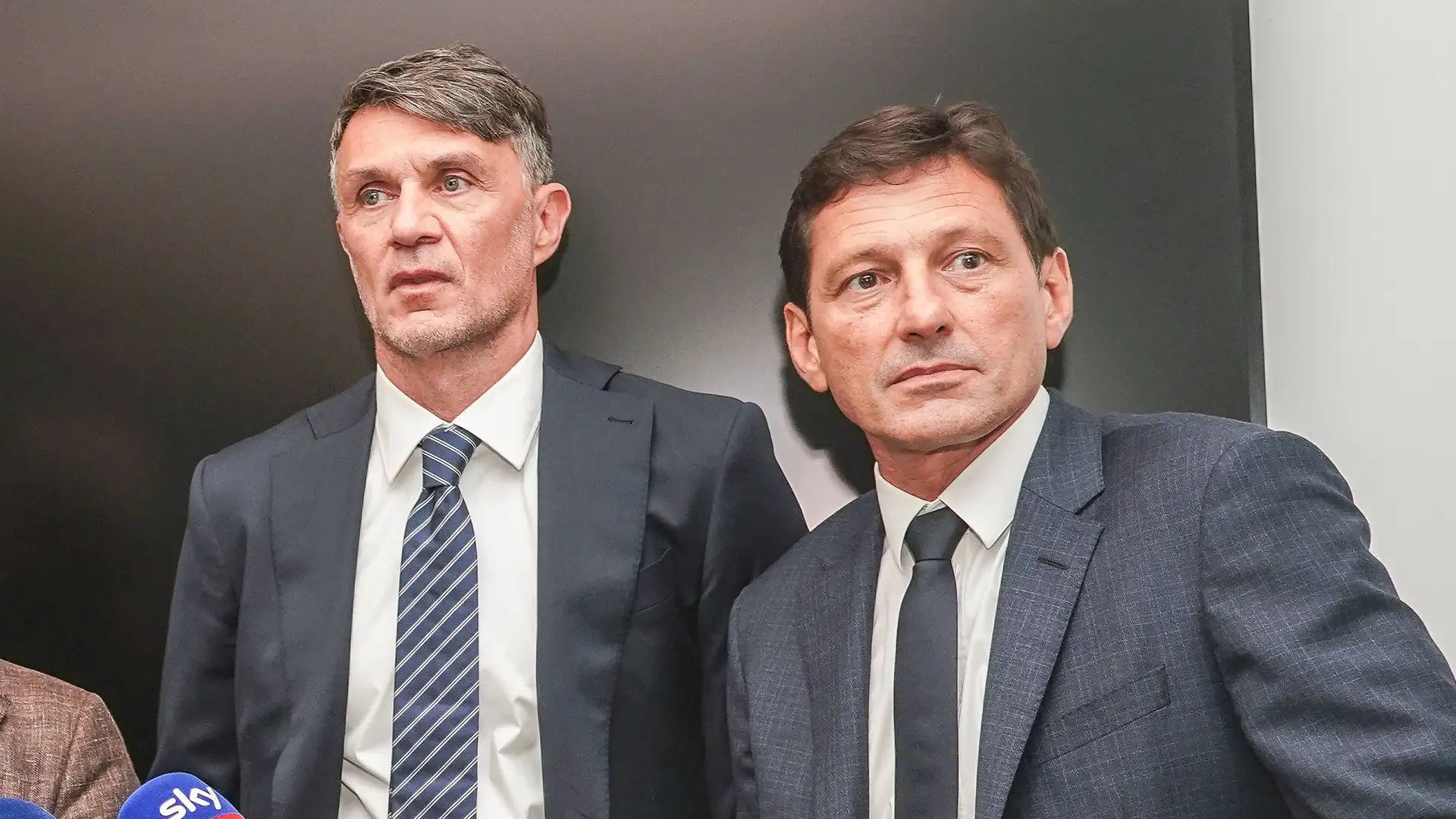 Crise complexe du coaching en Italie : Paolo Maldini démissionne après le limogeage de Pirlo.