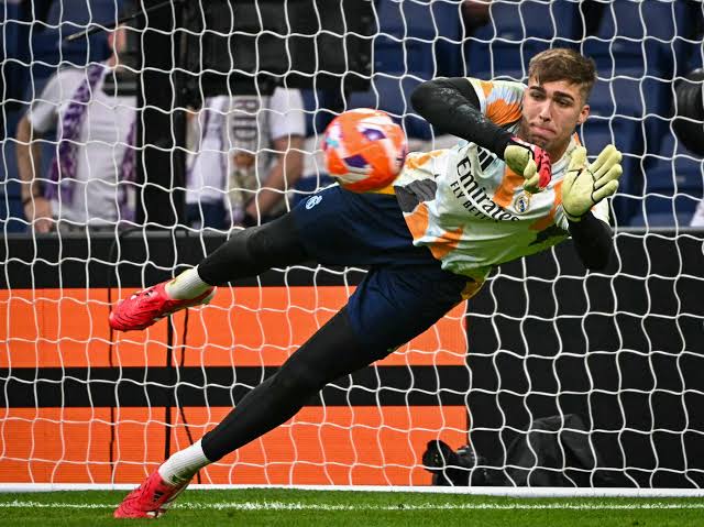 Le rival de Lunin quitte le Real Madrid avant le début de la saison.