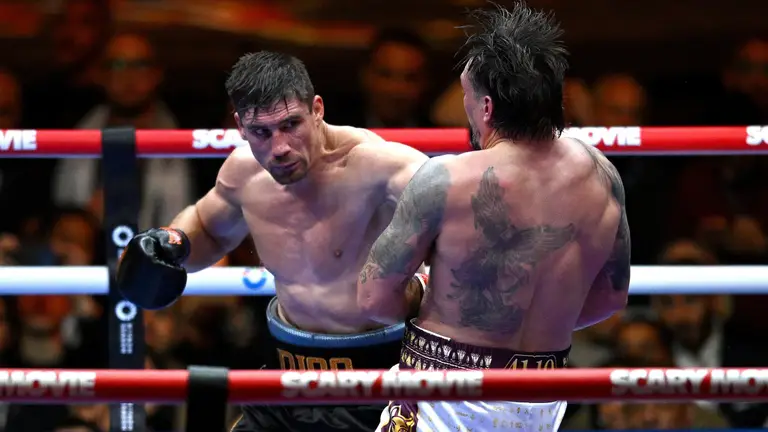 "A remporté 10 rounds" : Rogan a surpris avec son score lors du combat Usyk-Verhoeven.