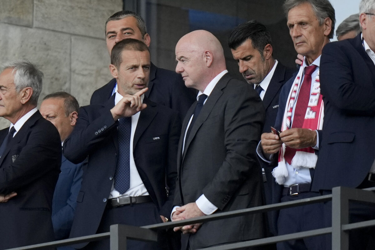 Les quatre grands championnats européens s'en prennent à Infantino : le président de la FIFA promeut des « idées exploiteuses ».